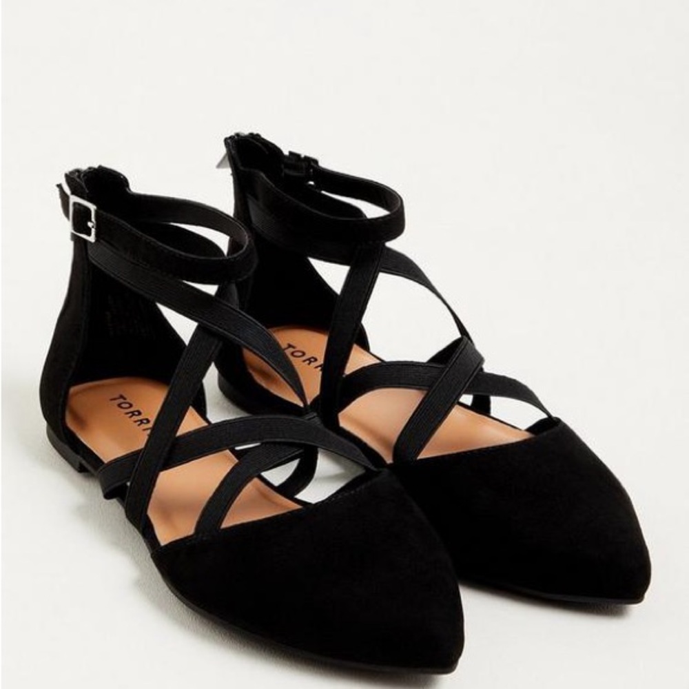 Torrid Elastic Strap Flat (WW) size 9